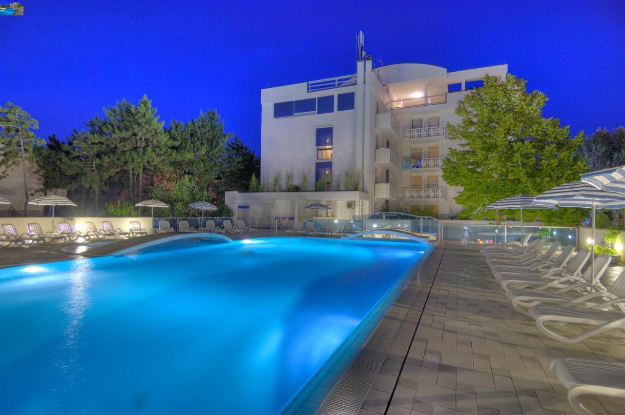 Hotel Firenze Bibione Extérieur photo