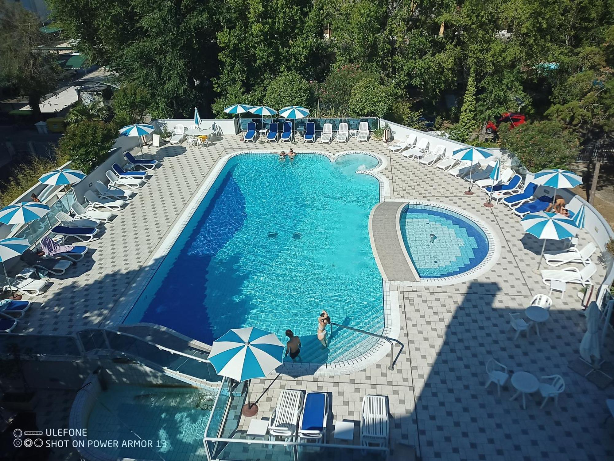 Hotel Firenze Bibione Extérieur photo